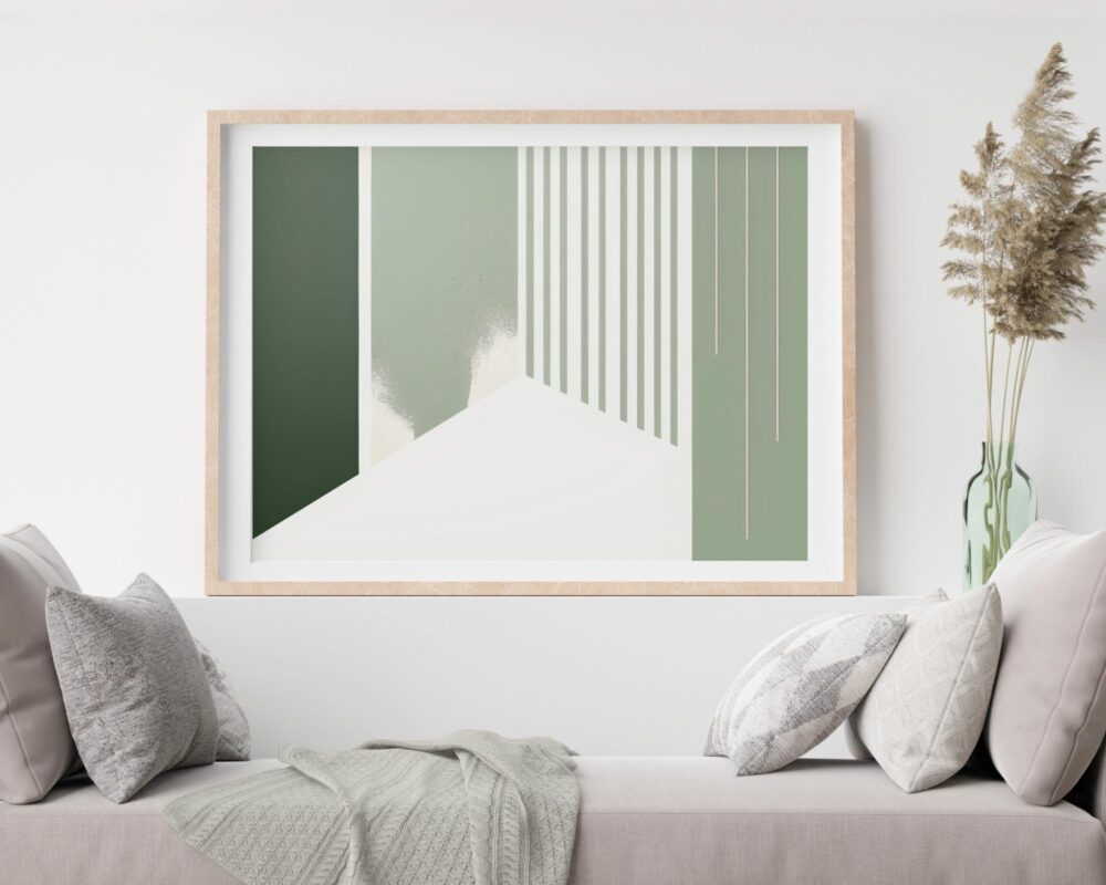 סלון מודרני כולל ציור מינימליסטי עם פסים ירוקים רכים, המוצג בולט מעל ספה בהירה. כריות רכות בגוון ניטרלי ושמיכה מעטרות את הספה שמתחת ליצירת האמנות. אגרטל עם דשא פמפס עומד ליד.