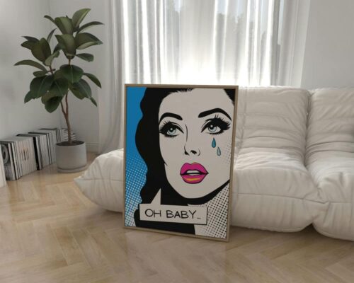 ⁦אישה על רקע כחול⁩ – תמונה ⁦2⁩