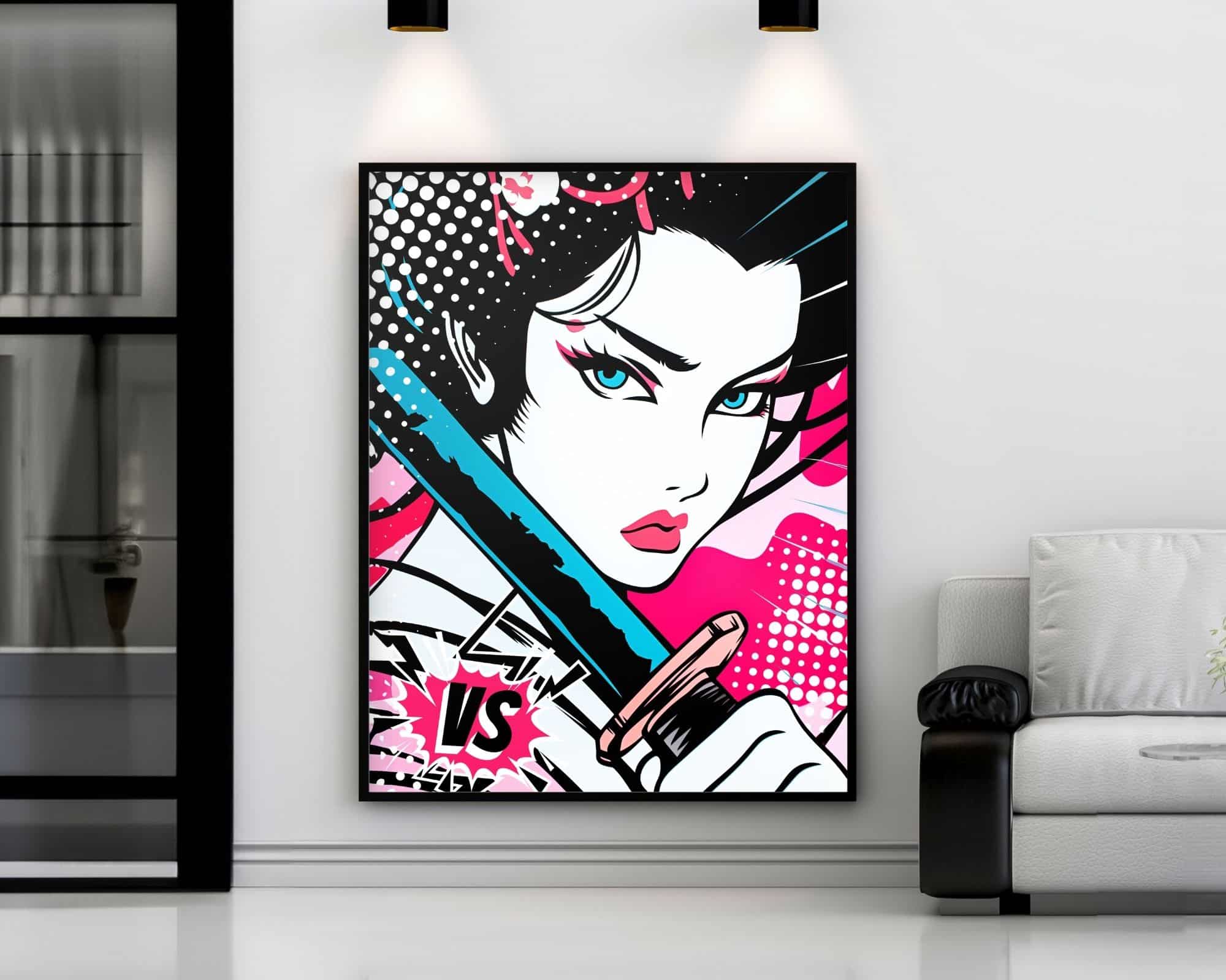 2520mo1 פנים סלון מודרני כולל יצירת אמנות גדולה ממוסגרת בשם "תמונה לסלון פופ ארט לוחמת גיישה עם קטאנה", המתארת לוחמת גיישה אכזרית בסגנון אנימה אוחזת בקטאנה. התמונה התוססת מתהדרת בגוונים נועזים כגון ורוד, כחול ולבן. עיניה האינטנסיביות וההבעה הנחושה של הדמות כובשים. בחלק השמאלי התחתון של הגרפיקה רשום "VS". משלימה את הסצנה היא ספה לבנה עם מבטאים שחורים ותאורת סביבה הממוקמת מעל הגרפיקה.