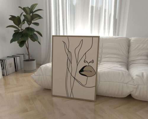 ⁦תמונה לחדר שינה בעיצוב מינימליסטי ציור קווי אישה ועלים צבע בז'⁩ – תמונה ⁦3⁩